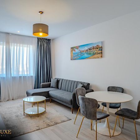 Yamaluxe Apartments - Silent & Warm With Many Facilities Bukares Bagian luar foto